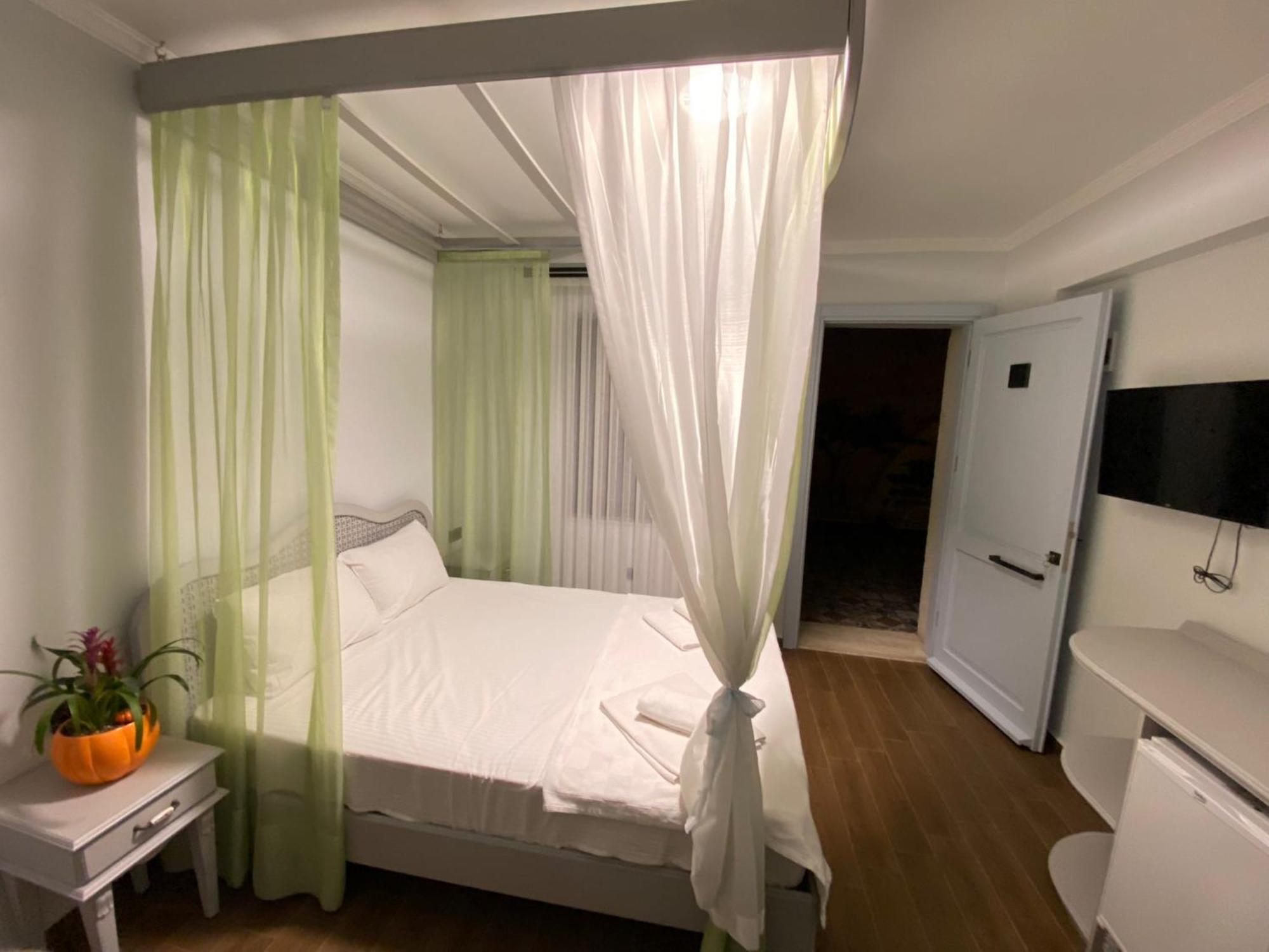 Mara Koeyici Bed and Breakfast Çeşme Eksteriør billede